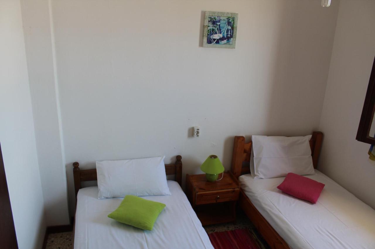 Nikos Seaside Apartments Litheres Luaran gambar